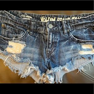 Volcom Brand Daisy dukes 💙